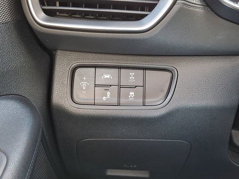 Used 2019 Hyundai Santa Fe SE AWD/4WD image 25