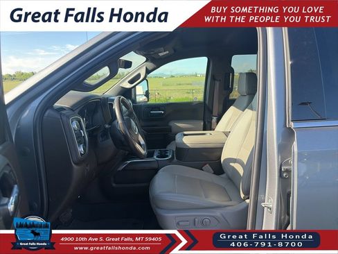 Used 2022 GMC Sierra 1500 SLT w/ Technology Package AWD/4WD image 10