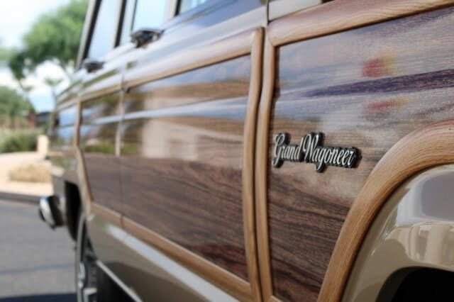 Used 1990 Jeep Grand Wagoneer AWD/4WD image 39