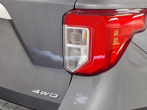 Certified 2023 Ford Explorer XLT w/ Equipment Group 202A AWD/4WD image 29