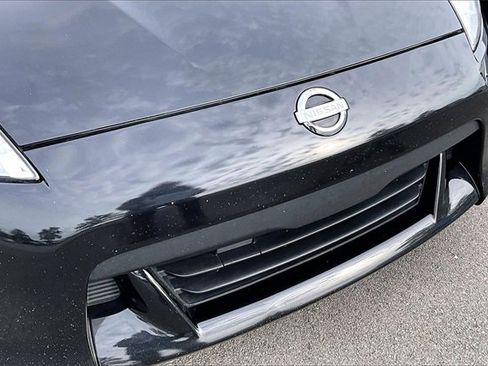 Used 2010 Nissan 370Z Touring image 26