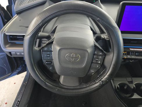 Used 2024 Toyota Prius XLE image 4