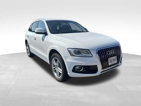 Used 2016 Audi Q5 2.0T Premium Plus w/ Technology Package AWD/4WD image 14