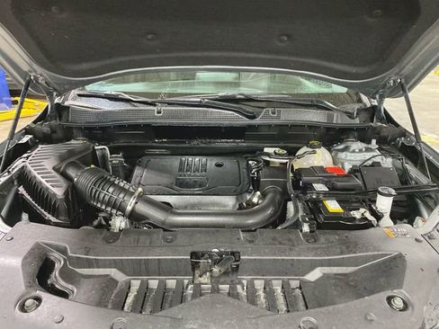 Used 2025 Chevrolet Blazer LT w/ Convenience Package FWD image 28