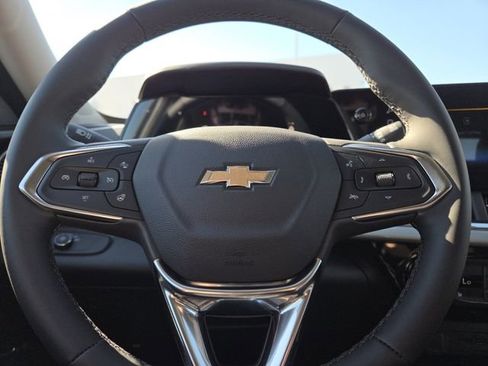 New 2026 Chevrolet Trax LT w/ Driver Confidence Package image 33