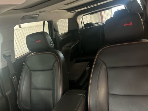 Used 2023 GMC Acadia AT4 w/ Technology Package image 23