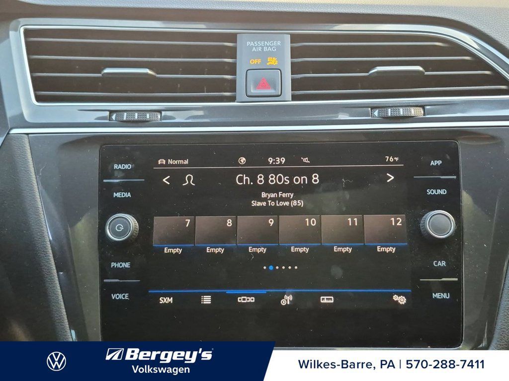 Certified 2024 Volkswagen Tiguan SE R-Line AWD/4WD image 18