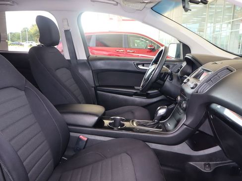 Used 2016 Ford Edge SE FWD image 39