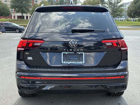 Used 2023 Volkswagen Tiguan SE R-Line FWD image 4