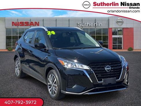 Certified 2024 Nissan Kicks SV image 1