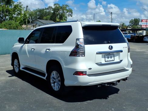 Used 2022 Lexus GX 460 Premium w/ Premium Package AWD/4WD image 3