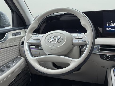 Used 2024 Hyundai Palisade Calligraphy image 15
