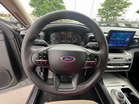 Used 2023 Ford Explorer 4WD image 43