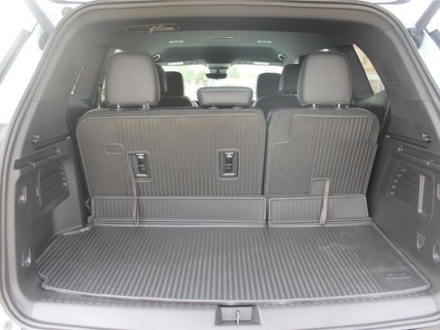 New 2026 GMC Acadia AT4 w/ Super Cruise Package image 4