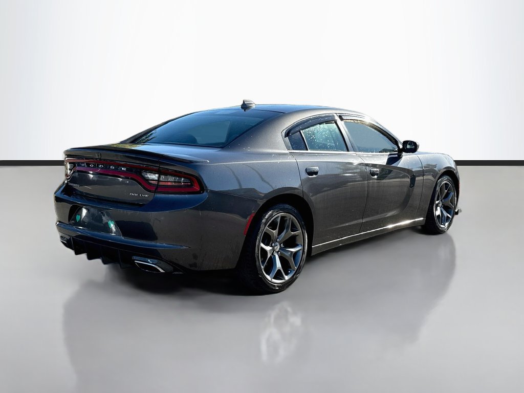 Used 2016 Dodge Charger SXT w/ Rallye Group RWD image 6