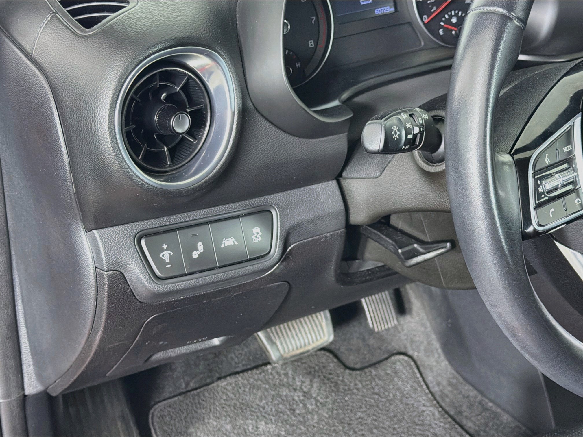 Used 2020 Kia Forte EX FWD image 17