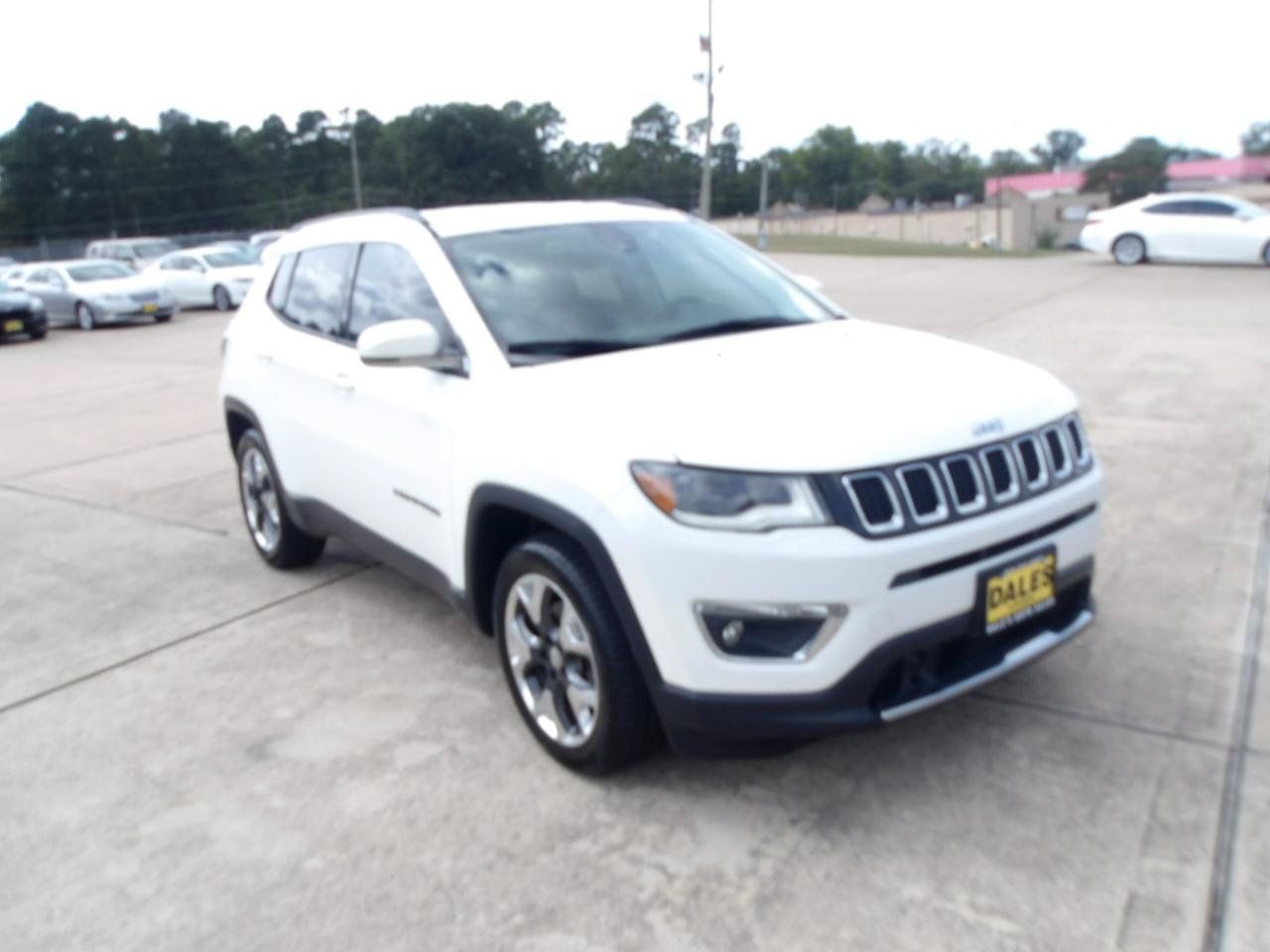 Used 2018 Jeep Compass Limited w/ Navigation Group FWD image 4
