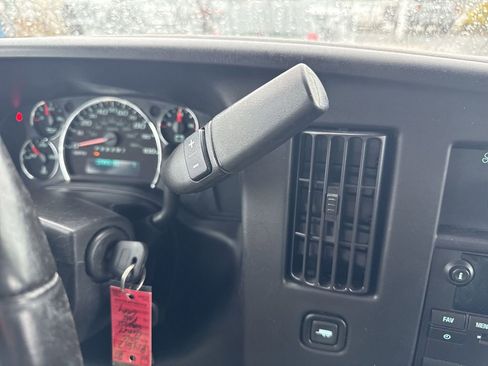 Certified 2016 Chevrolet Express 2500 LS image 15