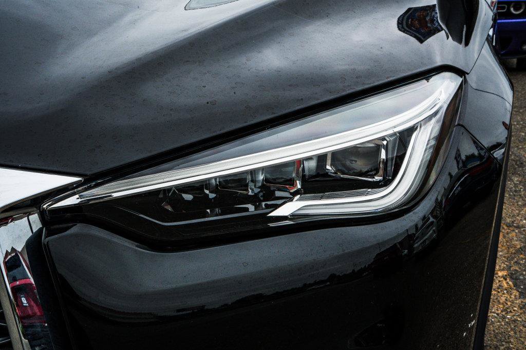 Used 2019 INFINITI QX50 Essential w/ Sensory Package AWD/4WD image 14