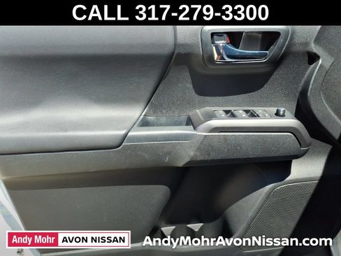 Used 2021 Toyota Tacoma TRD Off-Road AWD/4WD image 12