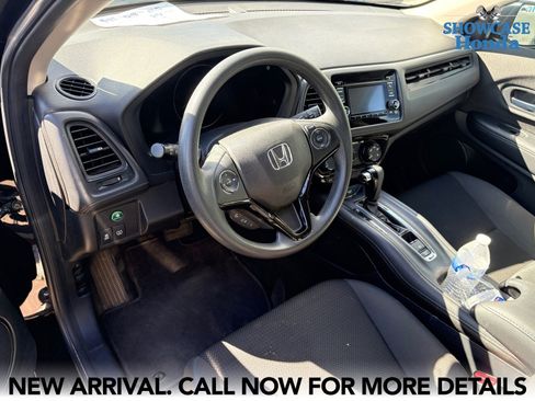 Used 2022 Honda HR-V LX image 11