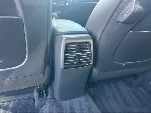 Certified 2025 Kia Niro EX image 18