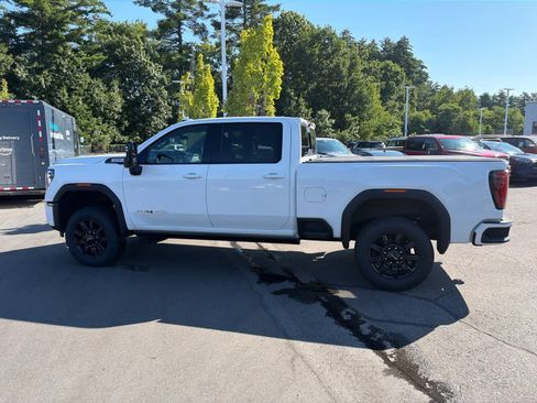 Used 2024 GMC Sierra 3500 AT4 w/ AT4 Premium Plus Package AWD/4WD image 5