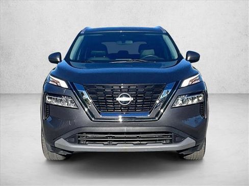 Used 2023 Nissan Rogue SV w/ SV Premium Package image 3