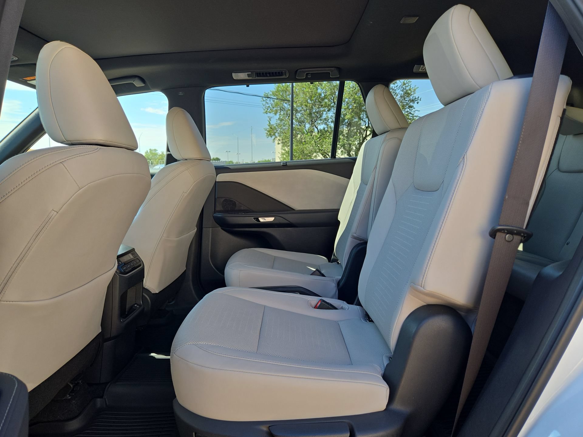 Used 2024 Lexus TX 350 FWD w/ Captains Chair Package image 13
