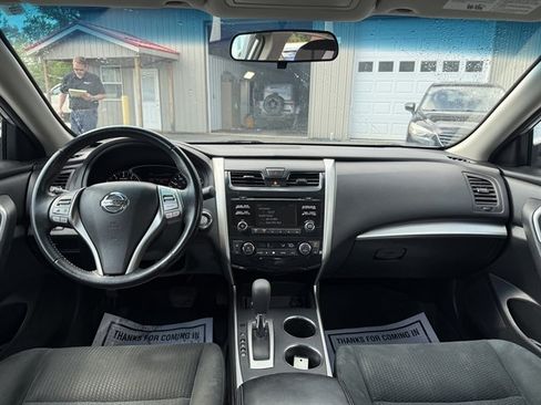 Used 2015 Nissan Altima 2.5 SV FWD image 22