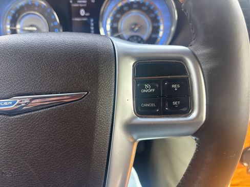 Used 2012 Chrysler 300 C image 20