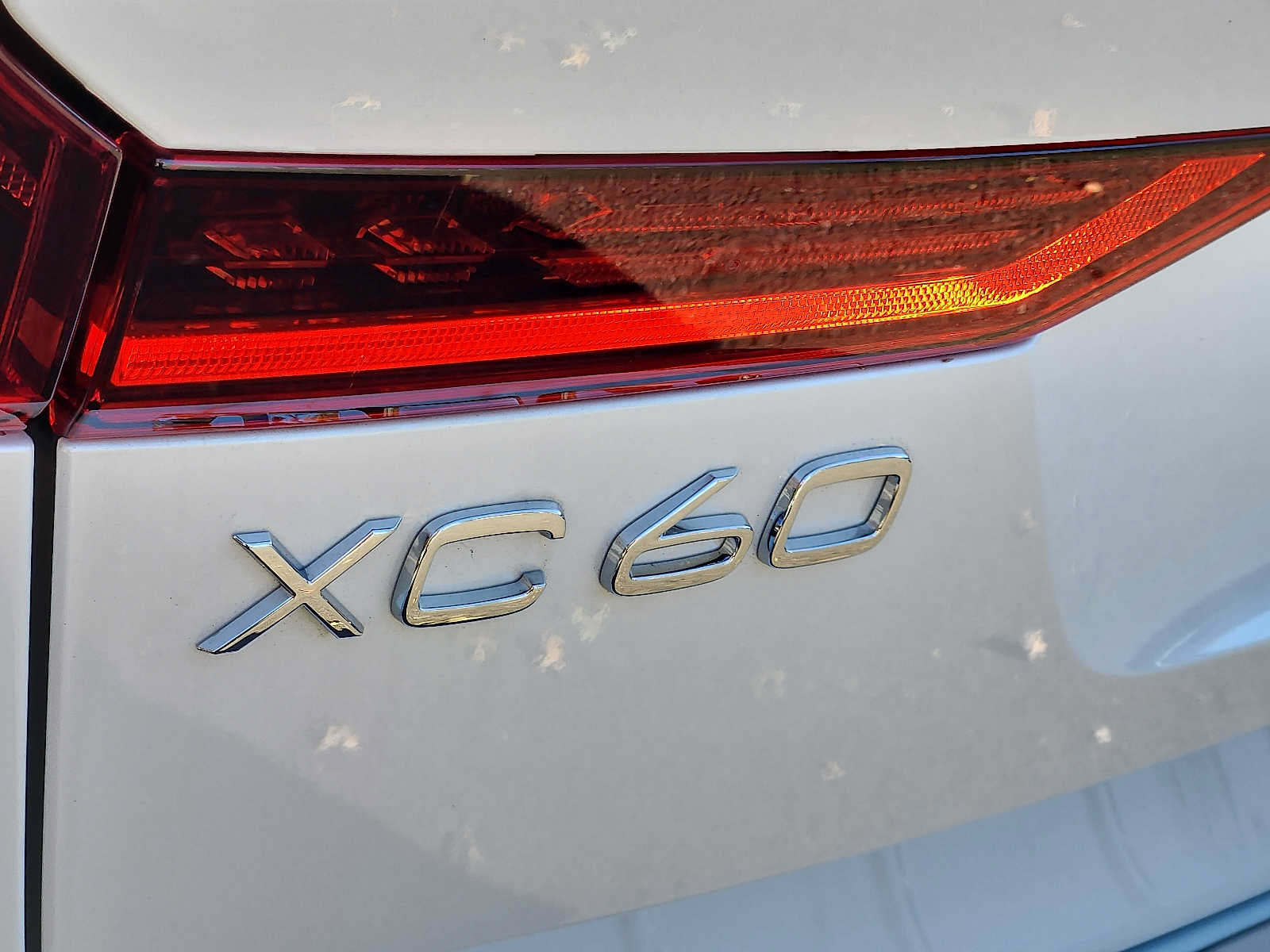 Used 2027 Volvo XC60 B5 Ultra AWD/4WD image 28