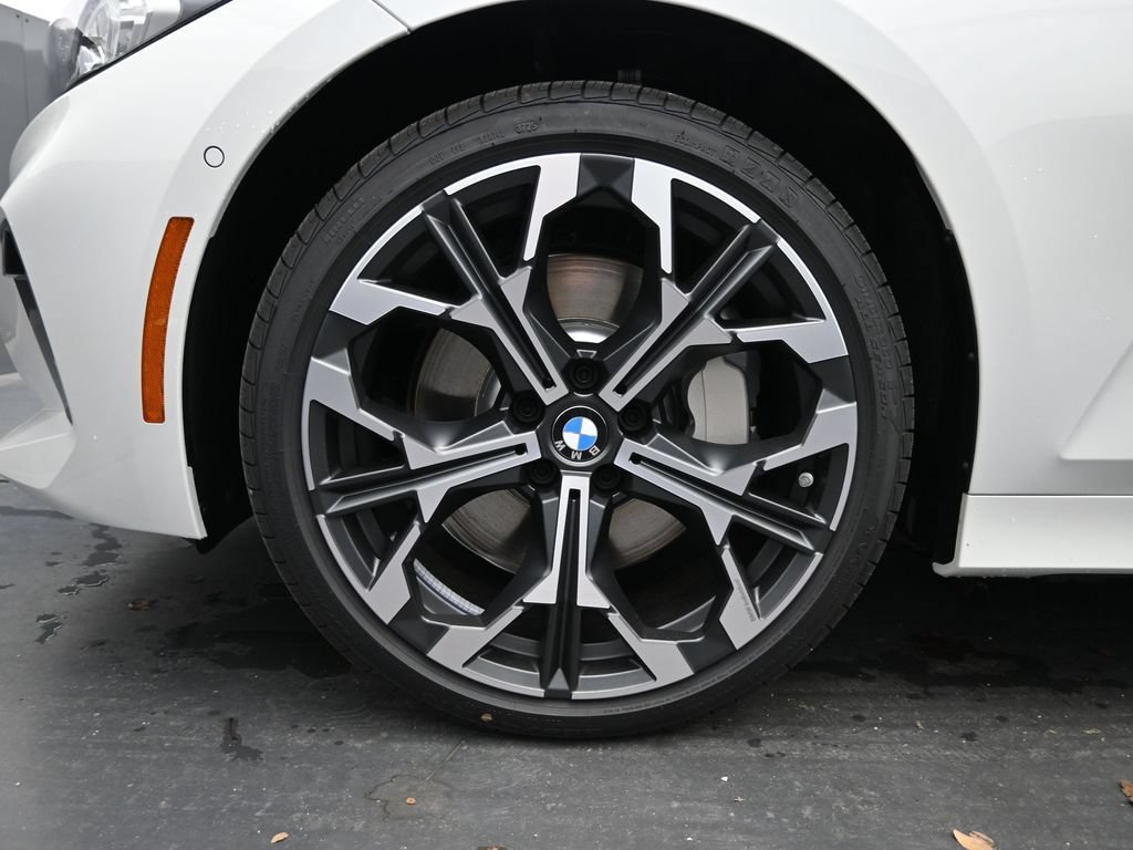 Used 2026 BMW 330i Sedan w/ Premium Package RWD image 4
