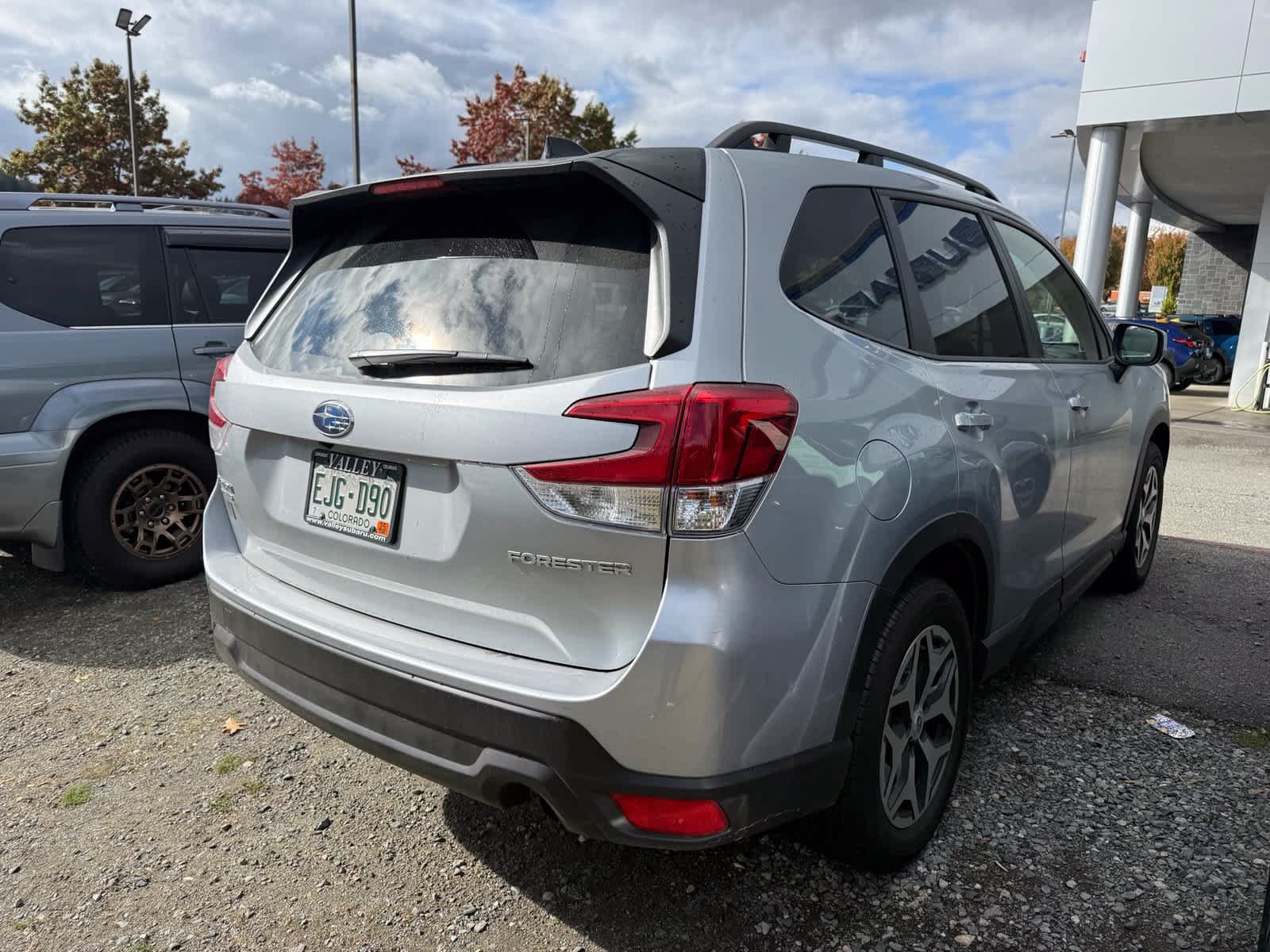 Used 2024 Subaru Forester Premium AWD/4WD image 3