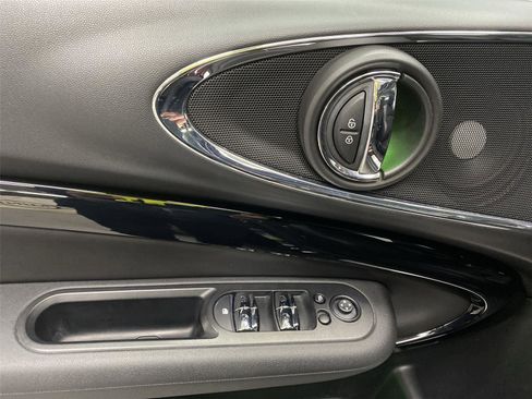 Used 2019 MINI Cooper Clubman S w/ Storage Package image 19