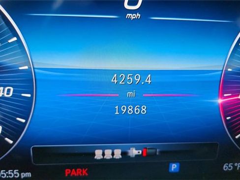 Used 2023 Mercedes-Benz C 300 Sedan image 38