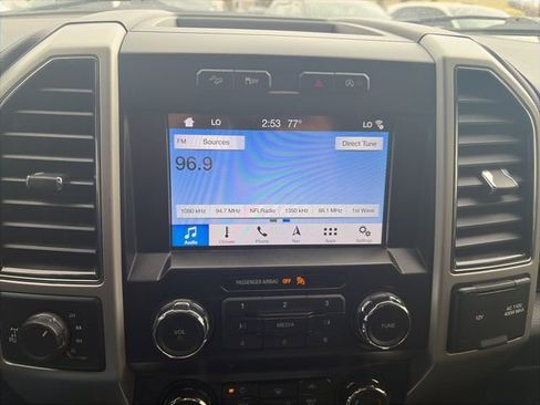 Used 2019 Ford F150 Lariat w/ FX4 Off-Road Package image 22