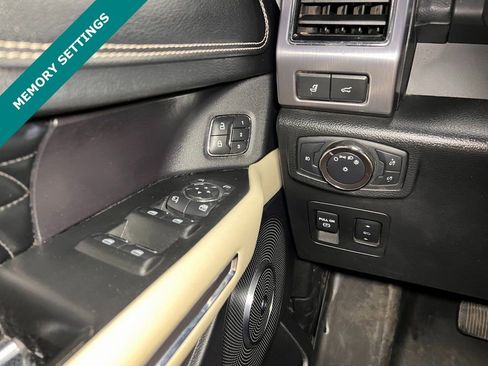 Used 2019 Ford Expedition Platinum image 7