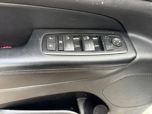 Used 2015 Jeep Grand Cherokee Altitude AWD/4WD image 8