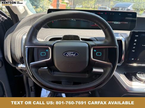 Used 2025 Ford Expedition Platinum AWD/4WD image 14