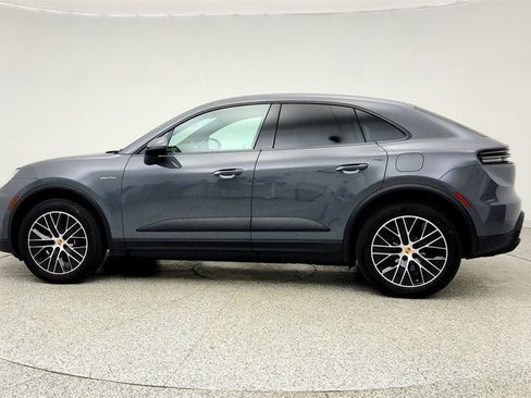 Used 2025 Porsche Macan Electric RWD image 8