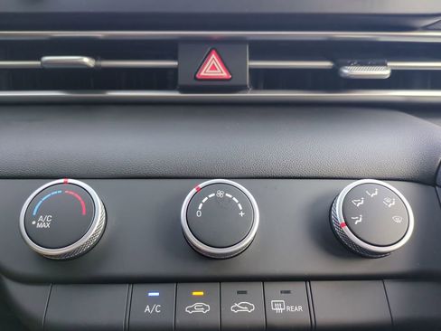 New 2026 Hyundai Elantra SE image 24