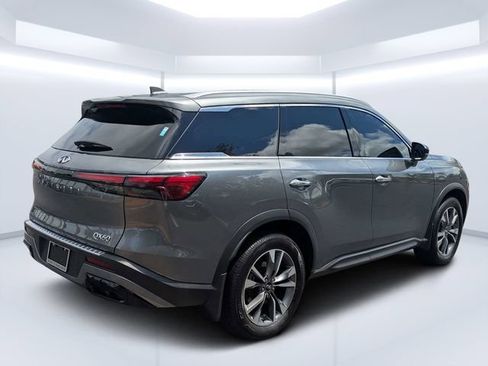 Used 2024 INFINITI QX60 Luxe w/ Cargo Package FWD image 3