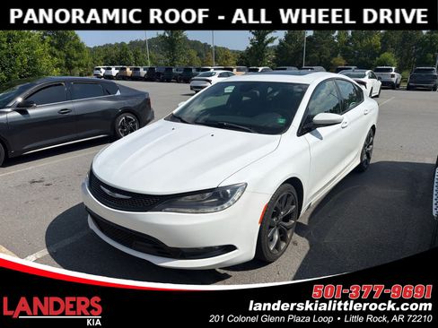 Used 2015 Chrysler 200 S w/ Navigation & Sound Group I AWD/4WD image 1