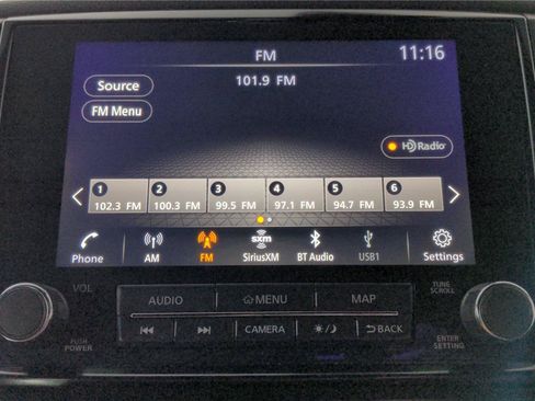 Used 2021 Nissan Titan PRO-4X w/ Pro-4x Convenience Package AWD/4WD image 35