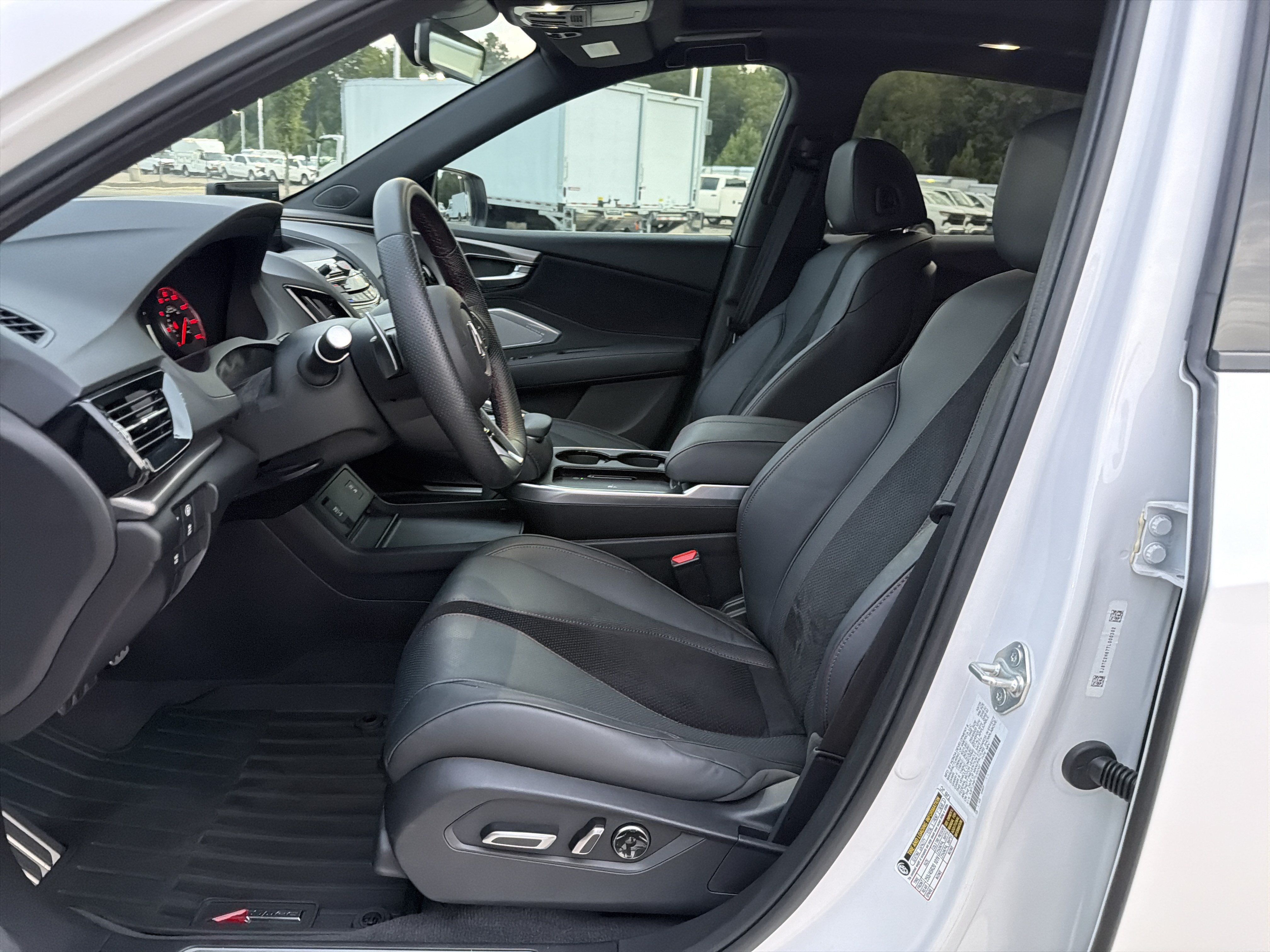 Used 2026 Acura RDX w/ Advance Package AWD/4WD image 9