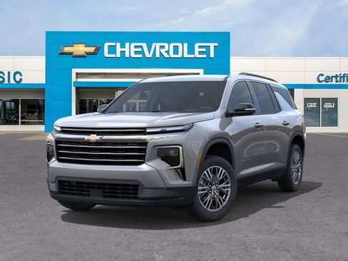 New 2026 Chevrolet Traverse LT w/ Enhanced Driving Package AWD/4WD image 8