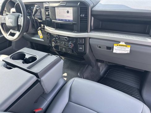 New 2025 Ford F350 XL w/ XL Chrome Package image 27