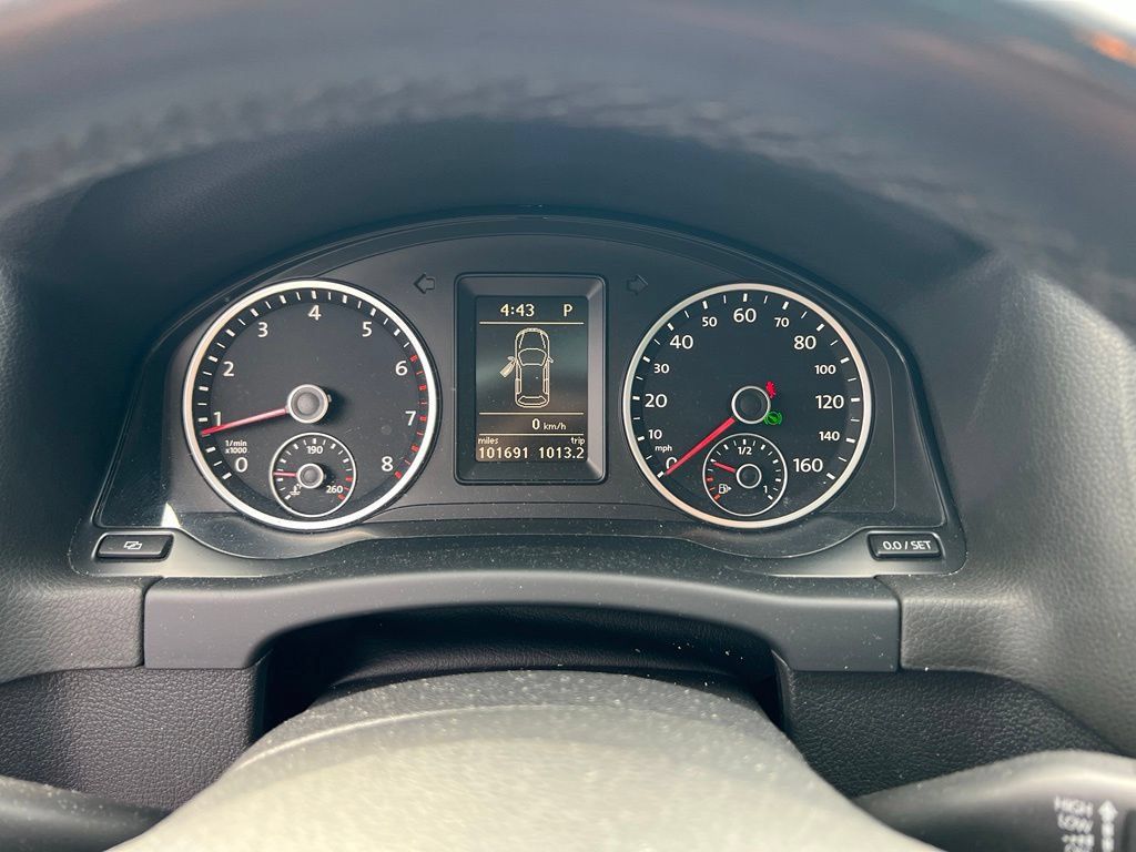 Used 2012 Volkswagen Tiguan S AWD/4WD image 19