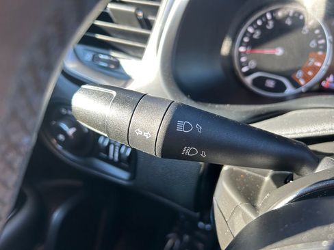 Used 2022 Jeep Renegade Latitude image 22